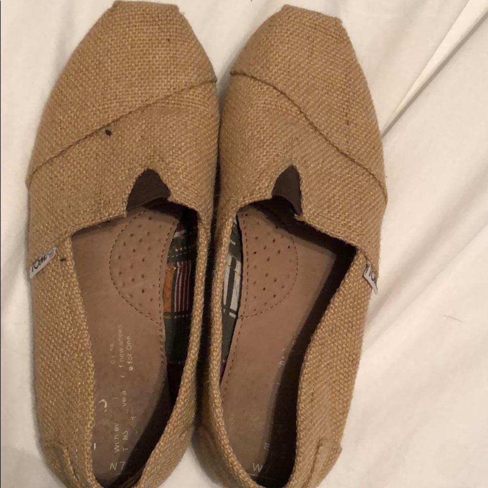 Toms burlap
